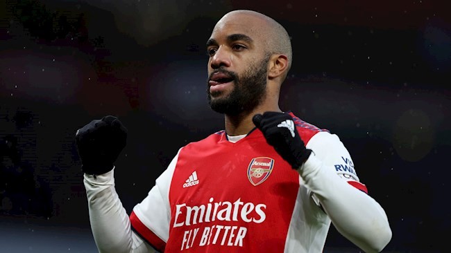 Arsenal's dream Alexandre Lacazette contract scenario as next captain contenders named - Bóng Đá