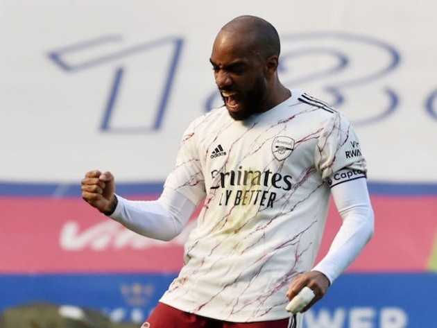 AC Milan to rival Juventus for Arsenal's Alexandre Lacazette? - Bóng Đá
