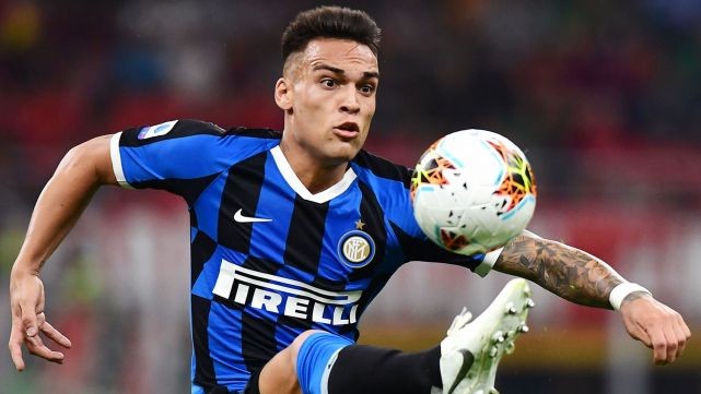 BARCELONA FANS WANT LAUTARO - Bóng Đá