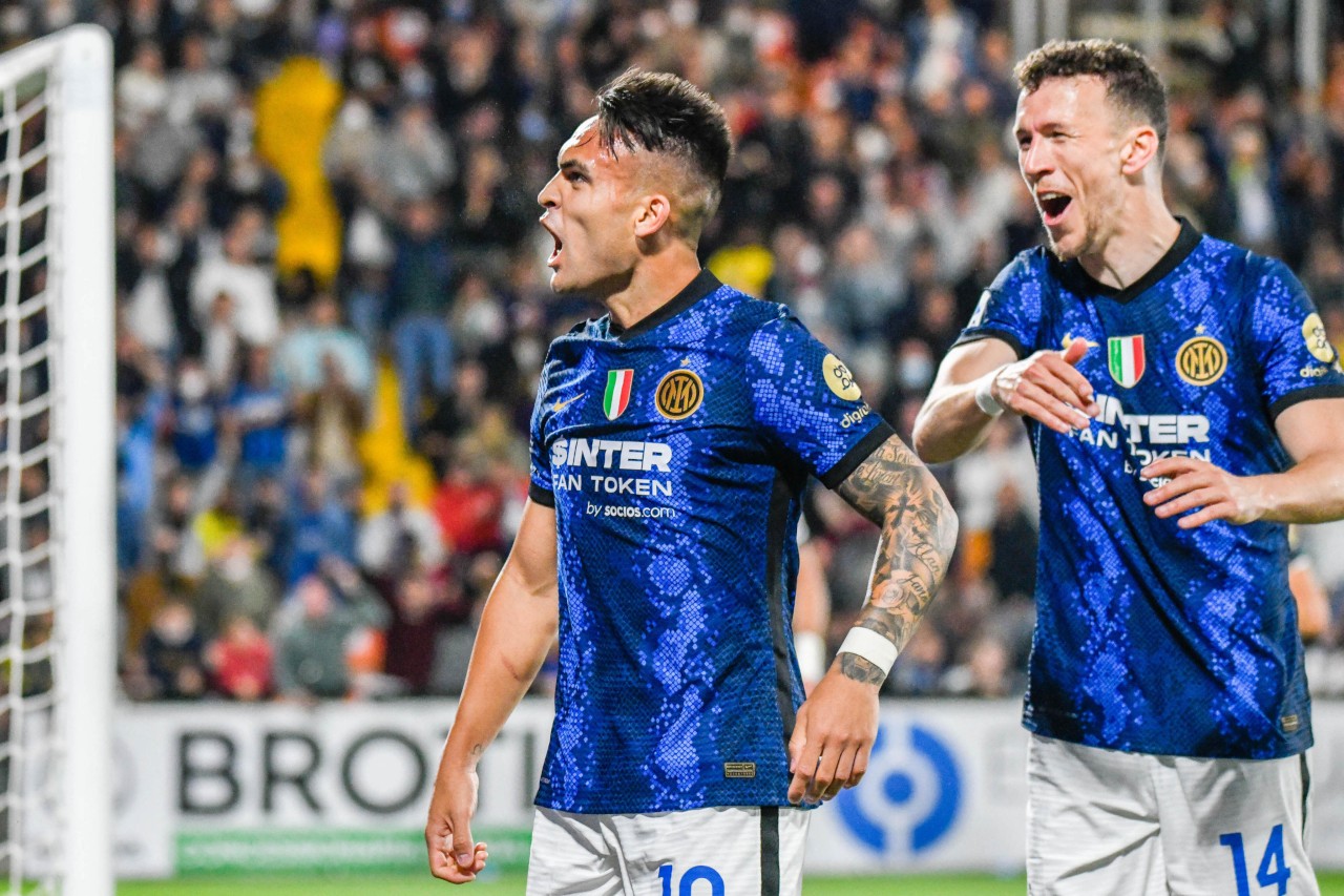 Inter và Milan cùng thắng, cuộc đua vô địch Serie A cực căng - Bóng Đá