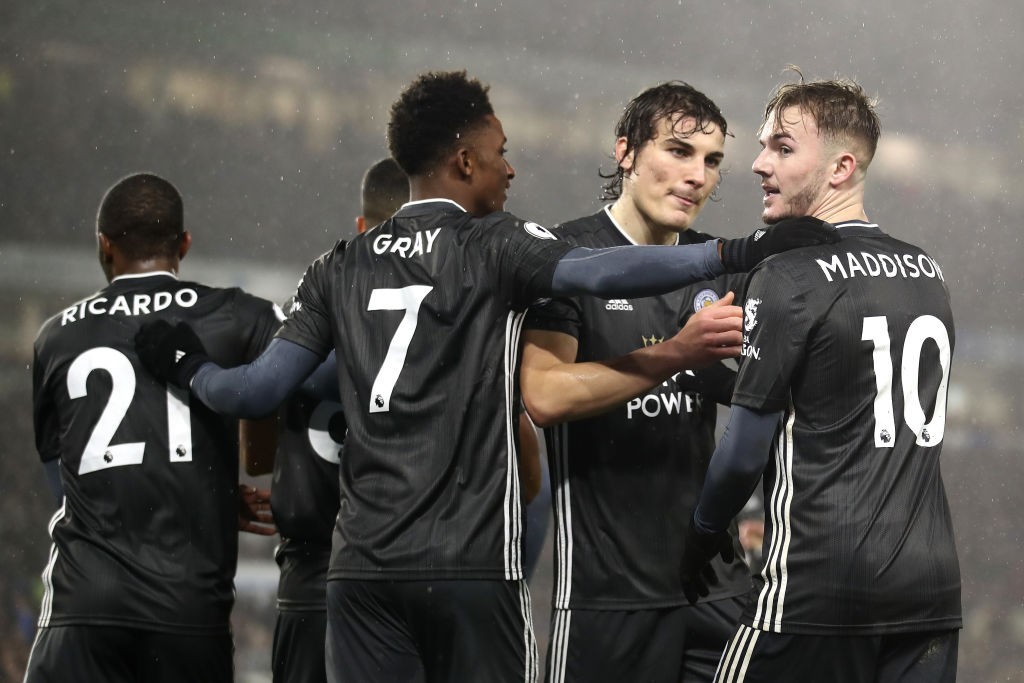 Jamie Vardy ghi bàn ầm ầm, Leicester City thăng hoa không thể cản - Bóng Đá