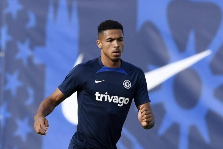 Chelsea 'nổ' thêm tân binh, hậu vệ dứt áo rời đi - Bóng Đá