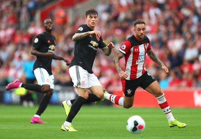 Man United boss Solskjaer considering dropping Victor Lindelof for Spurs game: report - Bóng Đá