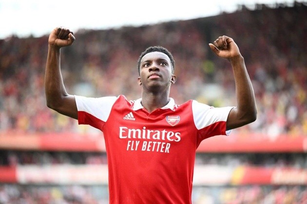 Tiền đạo Arsenal trở thành cầu thủ tự do - Bóng Đá