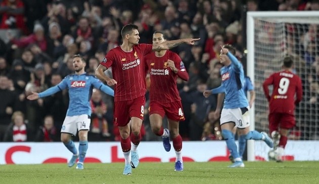 Ancelotti sắp bị sa thải, dàn sao Napoli như bị 