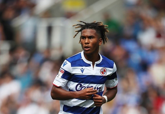 Reports: Manchester United eye move for 19-year-old starlet amid interest from Premier League rivals - Danny Loader - Bóng Đá