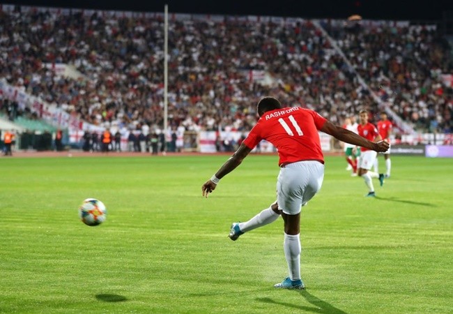 Manchester United fans make demand after Marcus Rashford scores for England - Bóng Đá