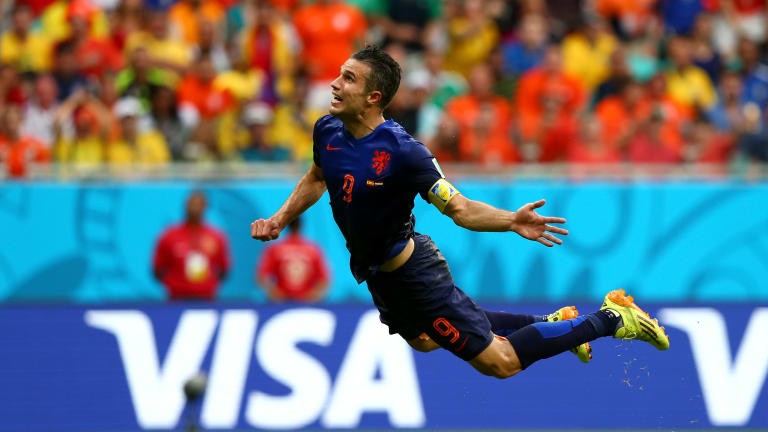 Van Persie hồi tưởng khoảnh khắc 'Hà Lan bay' tại World Cup 2014 - Bóng Đá