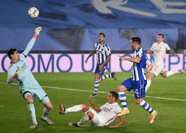 Lucas Pérez completed six take-ons in Alaves' win against Real Madrid - Bóng Đá