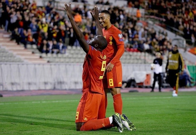 Lukaku đi vào lịch sử, fan M.U kêu gào: 'Ole đã bán đi tiền đạo tốt nhất' - Bóng Đá