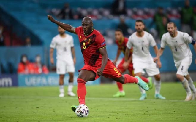 Lukaku lại giật mình, đá bay cơ hội của tuyển Bỉ - Bóng Đá