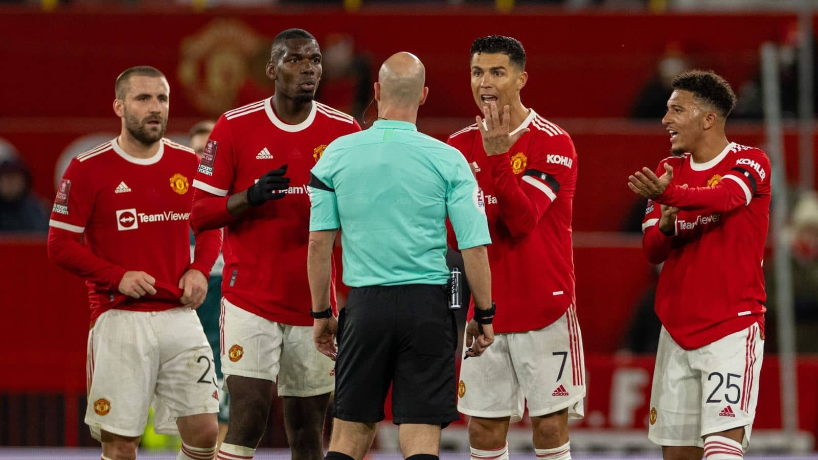 Man Utd want contract talks with two key first-team stars despite continuous Rangnick snubs (Shaw and Rashford) - Bóng Đá