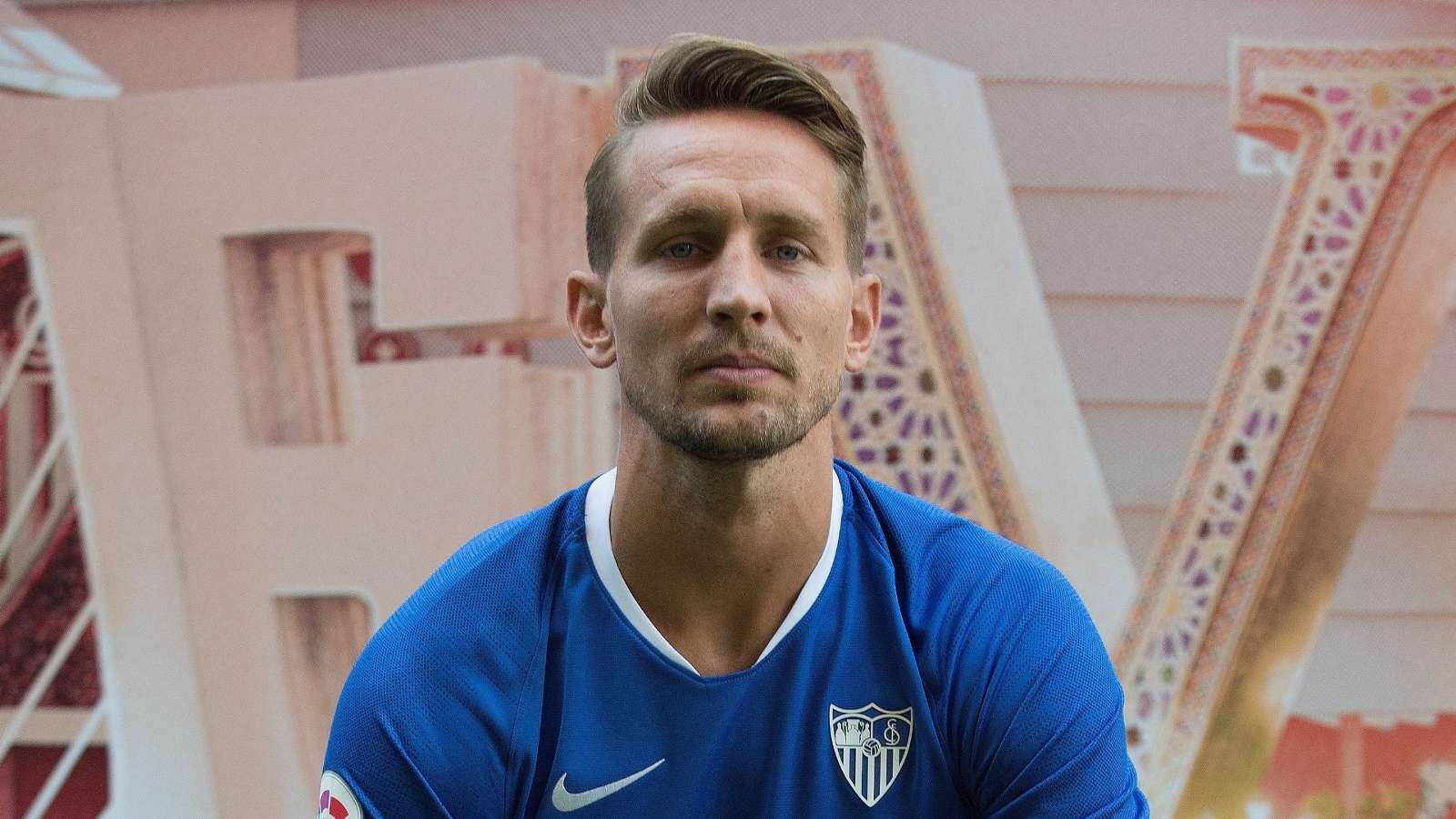 Luk De Jong: Sevilla can beat a lot of teams - even Barcelona - Bóng Đá