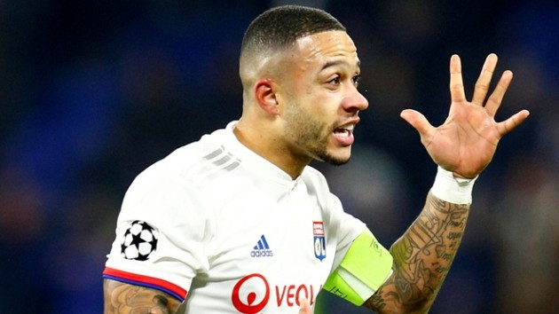 Depay dismisses Barcelona transfer talk: I feel good at Lyon - Bóng Đá