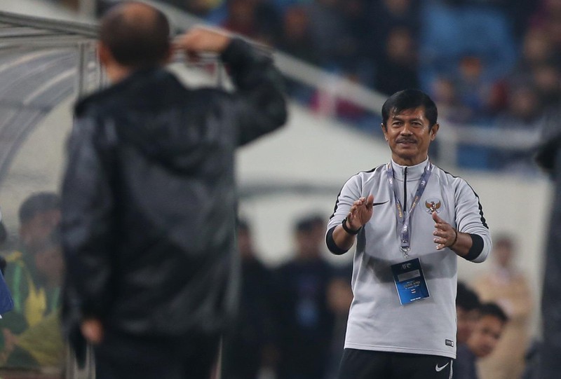 U22 Việt Nam chuyển sang đá 2 tiền đạo: 