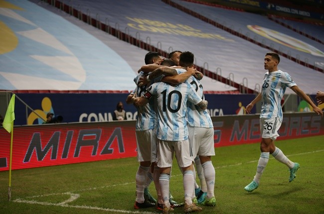 Messi kiến tạo, Argentina thắng nhẹ Uruguay - Bóng Đá