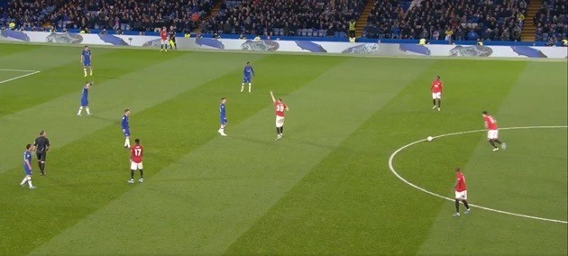 'Mad dog' Man Utd liên tục quát tháo đồng đội, xứng danh Roy Keane 2.0! - Bóng Đá