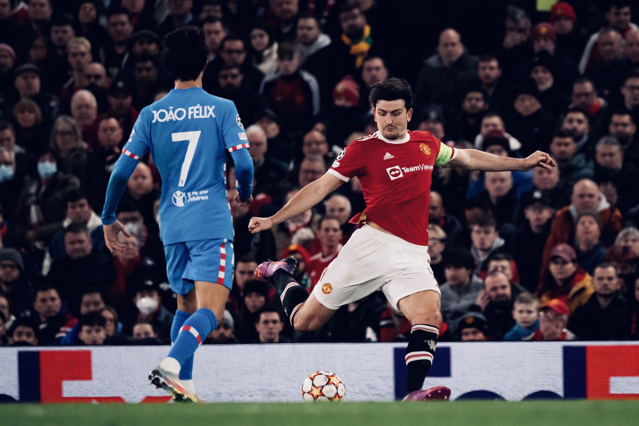 Cú sốc cho Jadon Sancho; Nghịch lý Harry Maguire - Bóng Đá