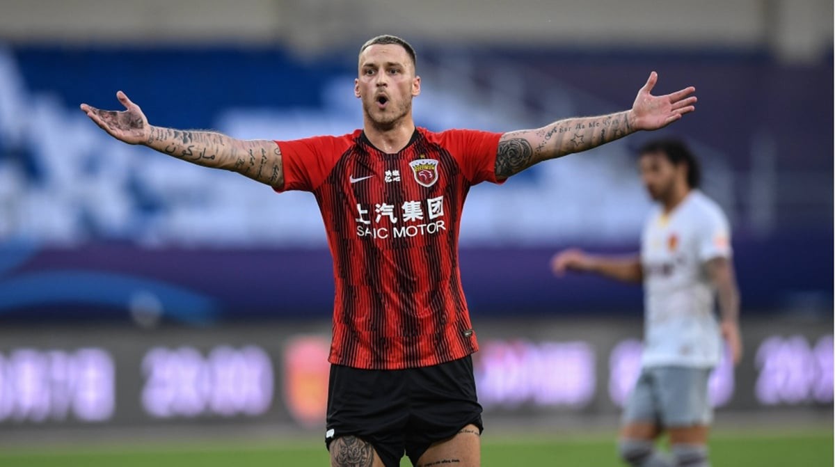 HLV Bologna lên tiếng về tương lai Arnautovic - Bóng Đá