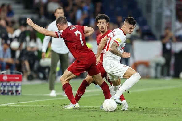 Sau De Jong, Man Utd đã sớm thiết lập bản HĐ thứ 5 và thứ 6 - Bóng Đá