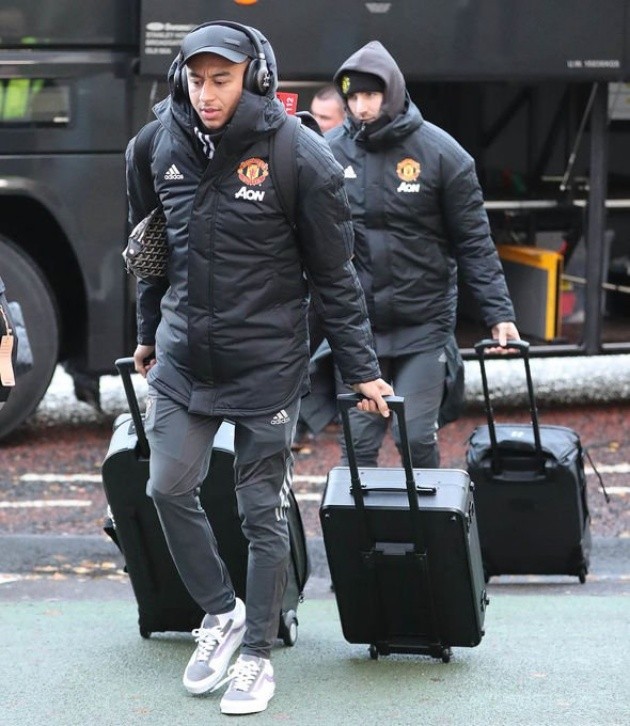 Ảnh Man Utd hành quân đá Europa League - Bóng Đá