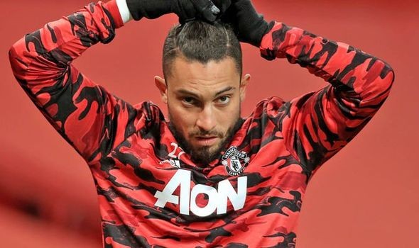 Manchester United star Alex Telles drops hint over summer transfer intentions - Bóng Đá