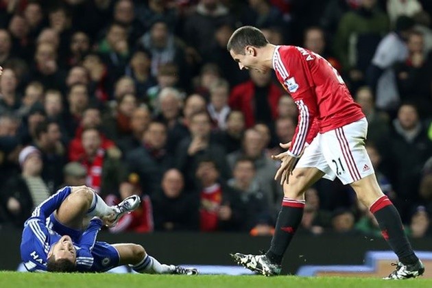 REVEALED: Chelsea are the dirtiest team in Premier League history - Bóng Đá