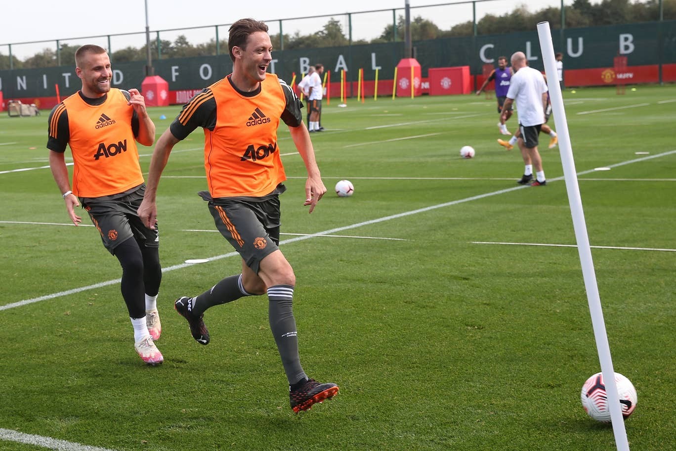 Donny van de Beek, Paul Pogba and Bruno Fernandes in Manchester United training ahead of season opener - Bóng Đá
