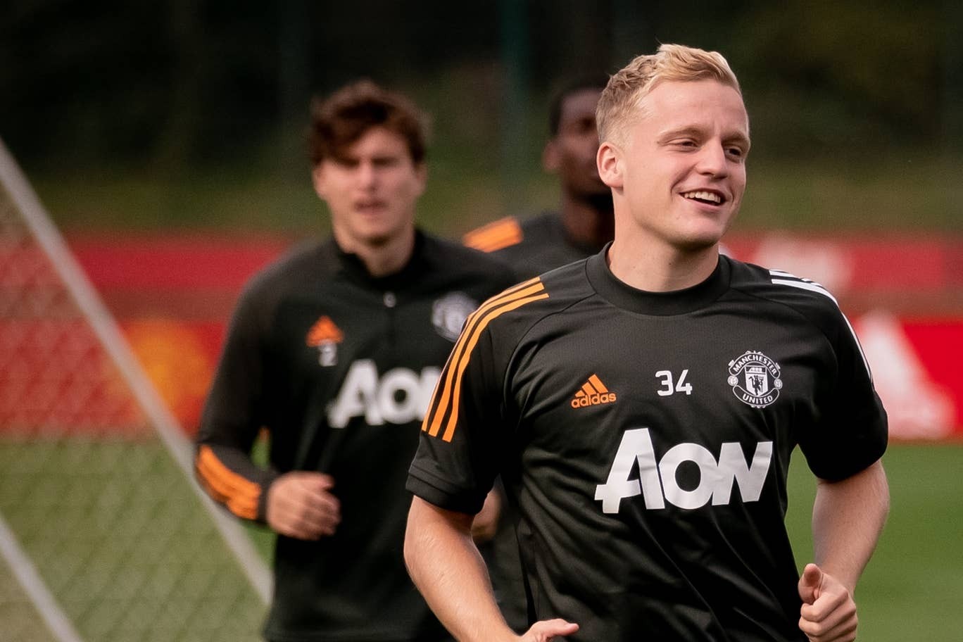 Donny van de Beek, Paul Pogba and Bruno Fernandes in Manchester United training ahead of season opener - Bóng Đá