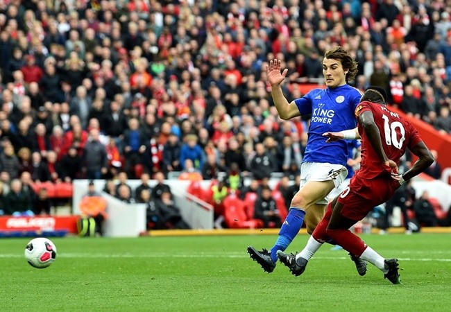 'World-class' Mane is a machine, says Carragher - Bóng Đá