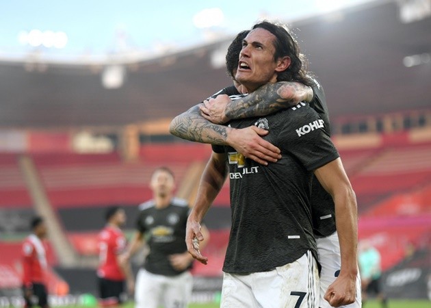 Edinson Cavani sends message to fans as De Gea gives injury update - Bóng Đá