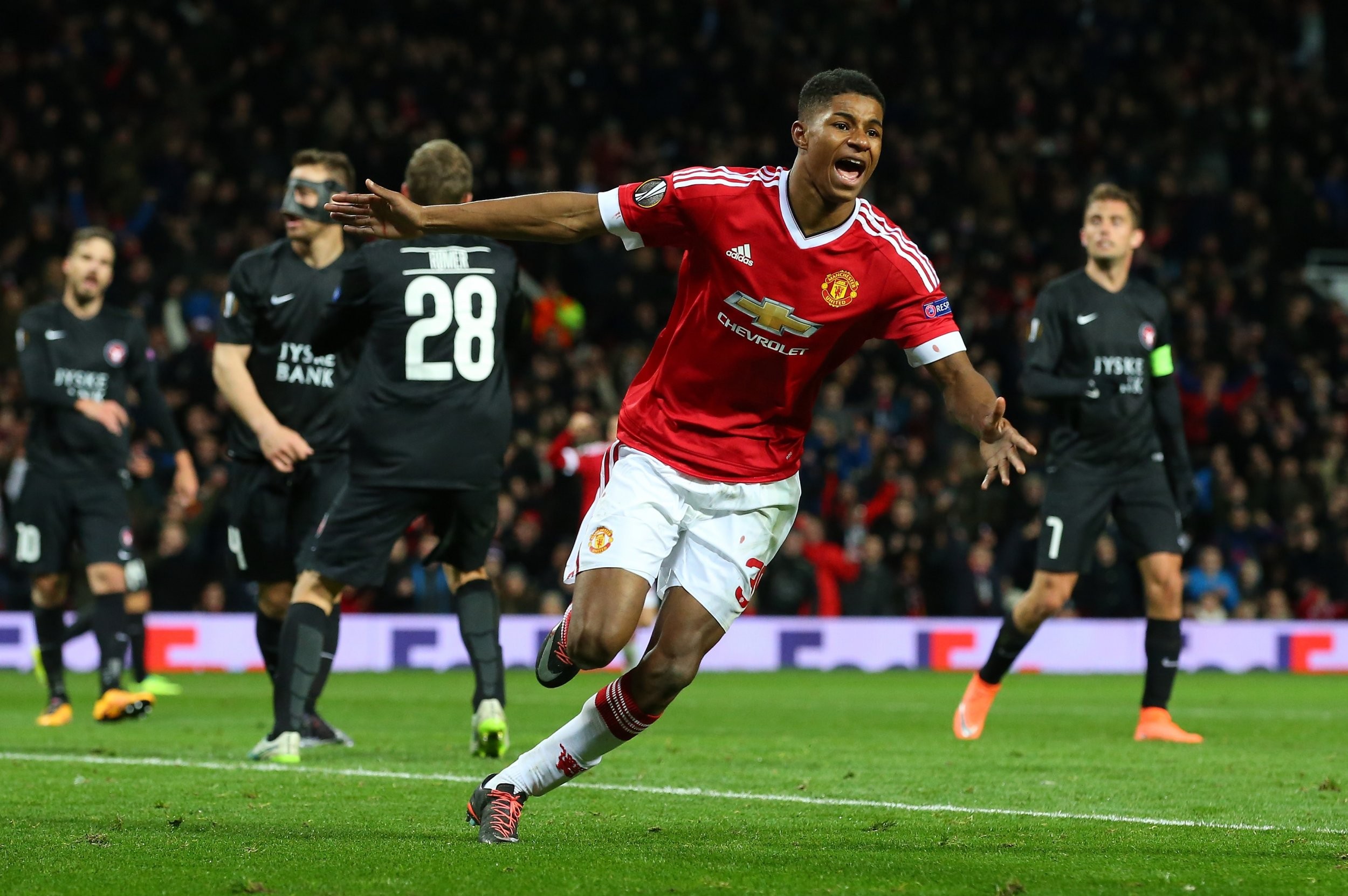 Ghi bàn + kiến tạo hơn Kane, Mane; vượt mặt cả Ronaldo, CĐV M.U vẫn cay nghiệt Rashford? - Bóng Đá