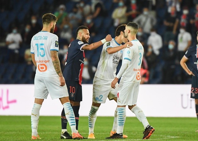 CHOÁNG! Neymar nổi máu 'côn đồ', gây hấn xong đòi đánh đối phương - Bóng Đá