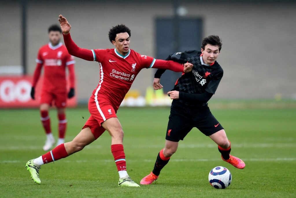 ''Xâu kim'' Fabinho, Liverpool đang có một Messi mới - Bóng Đá