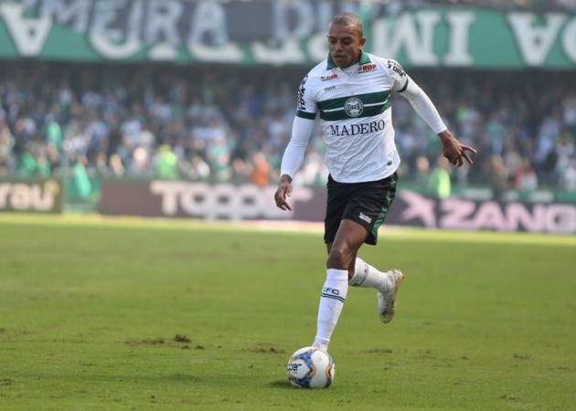 Từ Telles đến Alves: Brazil và đội hình toàn cầu thủ chạy cánh cực chất - Bóng Đá