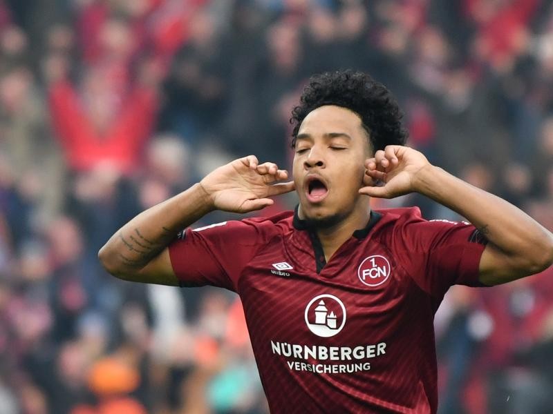 Thay Pereira bằng một Pereira chất lượng hơn, Man Utd quá đúng đắn - Bóng Đá