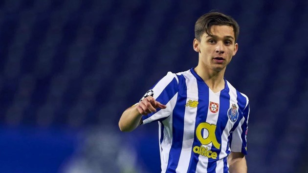 Ajax tìm được người thay Antony, giá 5 triệu euro - Bóng Đá