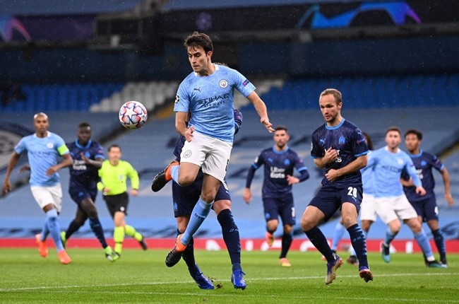 'Tôi may mắn hơn Pique vì đã chơi cho CLB xuất sắc nhất thành Manchester' - Bóng Đá