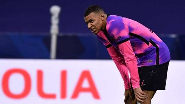 Mbappe limps out of PSG's match with Lyon due to injury - Bóng Đá