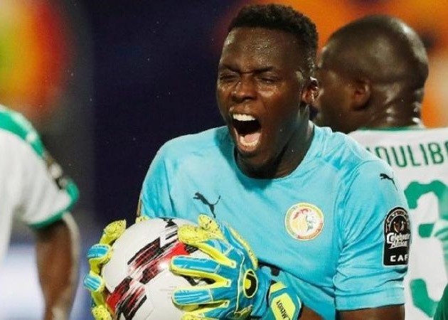 INTERNATIONALS: GIROUD DOUBLE HELPS FRANCE TO VICTORY - Bóng Đá