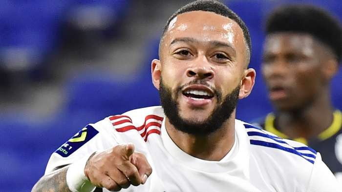 'Depay is not leaving this season' - Lyon chief Aulas rules out moves for Barca-linked winger, Aouar and Dembele - Bóng Đá