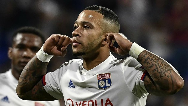 Man United do not plan to activate Depay's buy back clause - Bóng Đá