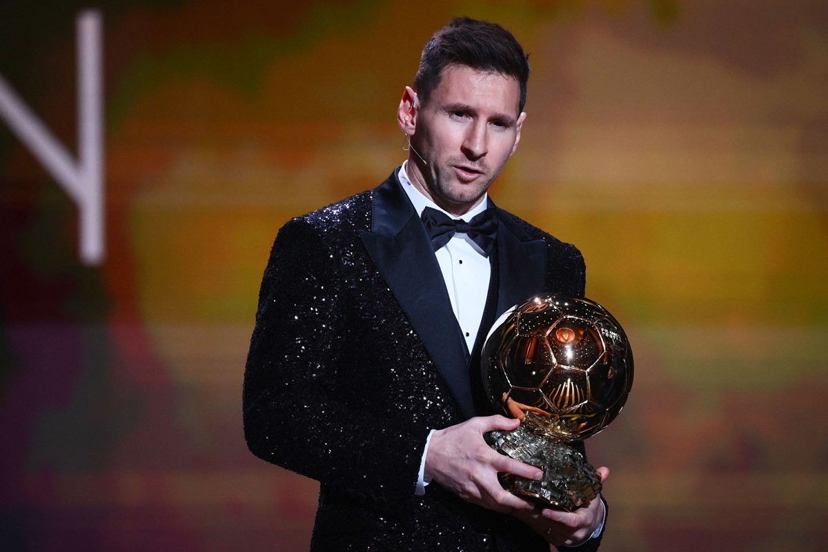 CHÍNH THỨC! Công bố ứng viên QBV: Ronaldo có mặt; Cú sốc Messi - Bóng Đá
