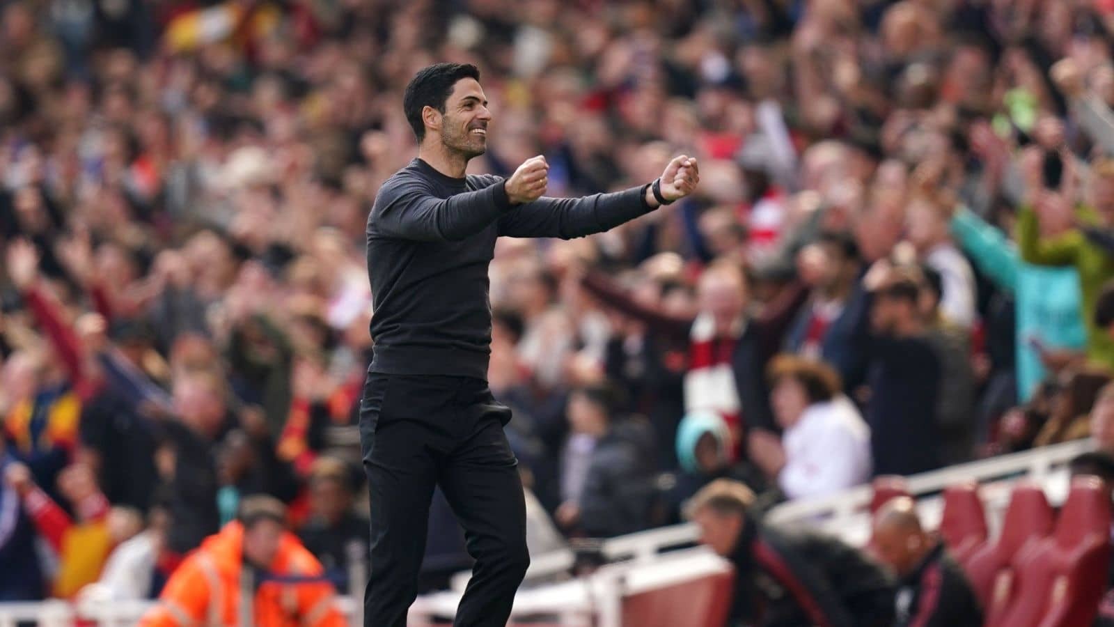 Cuộc đua Top 4 Premier League: M.U rớt đài; Arsenal vượt lên Spurs - Bóng Đá