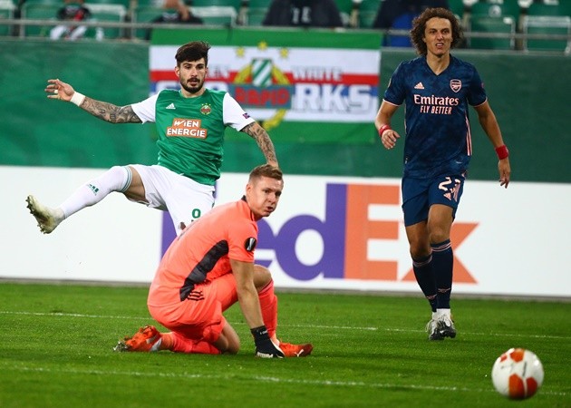 Martin Keown questions Arsenal's decision to sell Emiliano Martinez - Bóng Đá