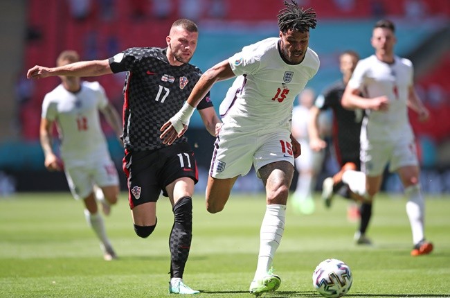 Ferdinand on Tyron Mings - Bóng Đá