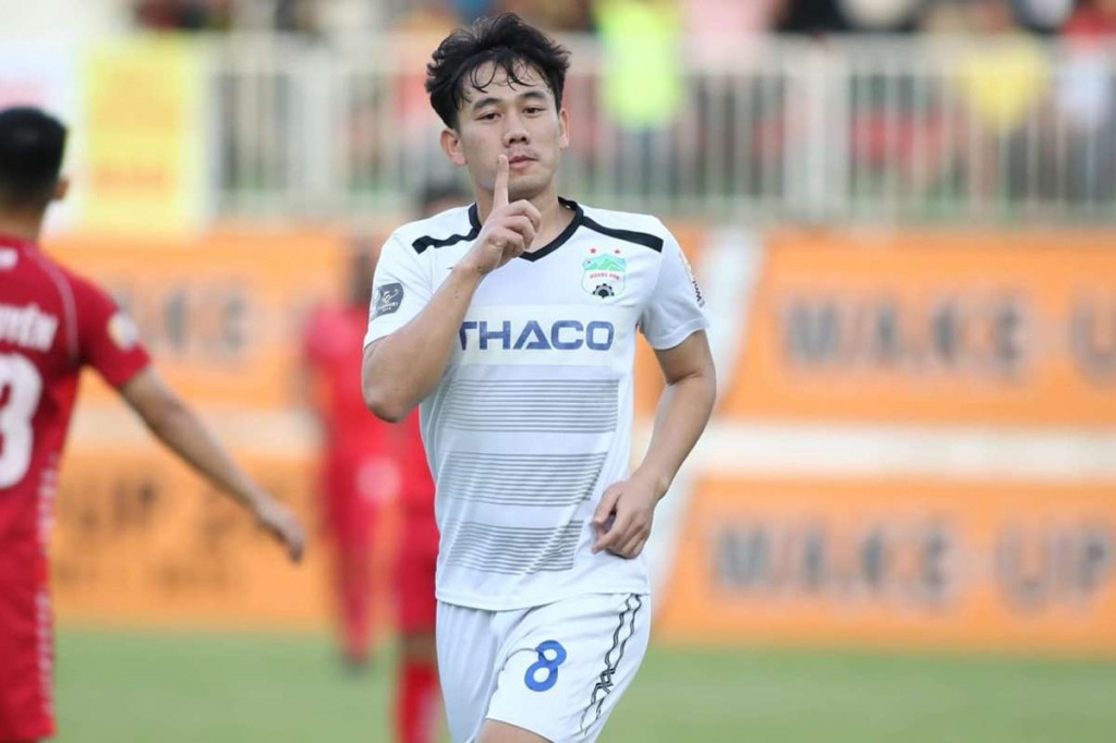 HAGL thăng hoa, trò cưng chỉ ra 