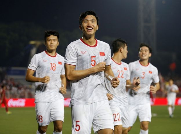 Rất nhanh! Thầy Park muốn Văn Hậu dự VCK U23 châu Á, VFF làm ngay 1 điều - Bóng Đá