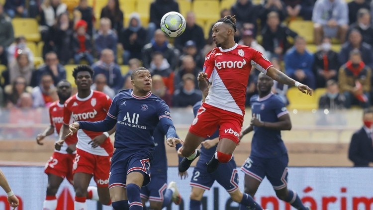 PSG tiếp tục thảm bại với tỷ số 0-3 - Bóng Đá