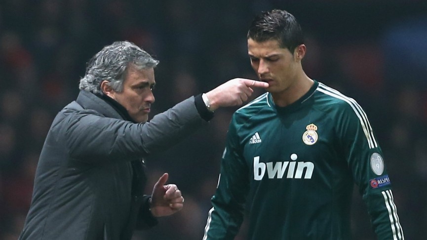 Những lần Mourinho phát bực với học trò - Bóng Đá